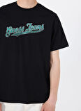 Guess Jeans Bisiklet Yaka Desenli Siyah Erkek T-Shirt M5GI54K8FQ4JBLK GJ SS CN REG 1981