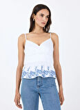 Guess Düz Beyaz Kadın Bluz SL BLANCHE PLACE EMB - COTTON EMBRO
