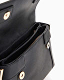 Guess Anadela Zincir Detaylı Omuz Çantası