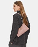 Guess Giully Zincir Detaylı Omuz Çantası
