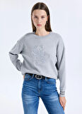 Guess Yuvarlak Yaka Standart Baskılı Gri Kazak Kadın Sylvie Kadın Triko