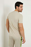 Erkek Guess Önde Logo T-Shirt  Bej / Siyah  | L