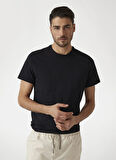 Guess Bisiklet Yaka Desenli Siyah Erkek T-Shirt M4GP39K7HD0JBLK SS GUESS EMB PIMA