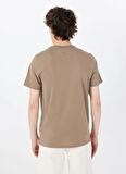 Guess Bisiklet Yaka Desenli Kahve Erkek T-Shirt M4GP39K7HD0G1EC SS GUESS EMB PIMA
