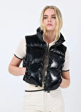 Guess V5RL00WGUJ0JBLK CHRIS VEST Siyah Standart Desenli Kadın Yelek