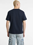 Guess Jeans Bisiklet Yaka Desenli Lacivert Erkek T-Shirt M5RI75K8FQ4A71W GJ SS CN REG COLLE