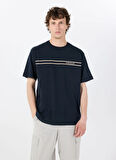 Guess Jeans Bisiklet Yaka Desenli Lacivert Erkek T-Shirt M5RI78KCPQ1A71W GJ SS CN REG CHEST