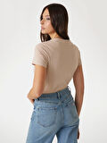 Guess Önü Logolu Kadın T-shirt W5RI19I3Z14