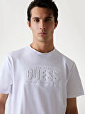 Guess Embosse Erkek Beyaz Regular Fit T-Shirt M5YI44KBW41-G011