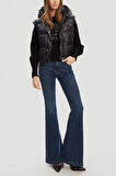 Guess Ernestine Dolgulu Kadın Crop Yelek W5YL11WHDO2