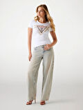 Guess Triangle Kadın Beyaz Slim Fit T-Shirt W5YI13J1314-G011