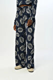 KADIN BELİ LASTİKLİ BOL PAÇA DESENLİ LACİVERT PANTOLON