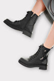 Kaydırmaz Taban Fermuarlı Postal Kadın Bot SİYAH - GÜMÜŞ