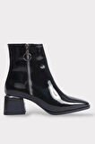 Kalın Topuk Sivri Burun Fermuarlı Kadın Bot SİYAH