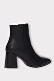 Kalın Topuk Sivri Burun Fermuarlı Kadın Bot SİYAH