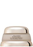 Shiseido Yaşlanma Karşıtı Hyalüronik Asit 30 Yaş + Gece-Gündüz Yüz ve Boyun Serumu 50 ml 