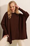 Kadın Kahverengi Oversize Yırtmaçlı Panço Triko Kazak  HZL23W-BD1100761
