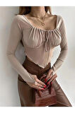 Kadın Bej Asimetrik Kesim Önü Bağlamalı Crop Tül Bluz HZL24S-ZK12281
