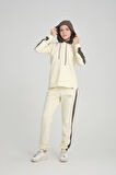 Kadın Iki Iplik Yan Kahve Seritli Kapüşonlu Kanguru Cepli Paça Lastikli Ekru Eşofman Takımı - 7775