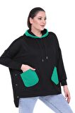 Kadın Büyük Beden Ekstra Rahat Kalıp Yeşil Cep Detaylı Siyah Sweatshirt
