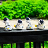 4 ADET ASTRONOT BİBLO DEKORATİF BİBLO NOEL SÜSLERİ YILBAŞI HEDİYELERİ VİTRİN DEKOR