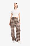 DeFacto Coool Straight Fit Kareli Kumaş Pantolon Kareli Normal Bel E7752AX25SPBN468