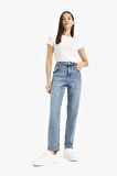 DeFacto Lina Comfort Mom Normal Bel Düz Paça Jean Kar Yıkamalı Pantolon D8209AX25SPNM28