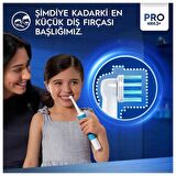 Oral-B Şarjlı Diş Fırçası Yedek Başlığı Frozen 2 adet ürün
