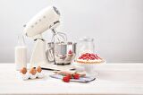 Smeg SMF03CREU Hamur Karıştırma Makinesi Full Krem