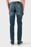 Emporio Armani Erkek Kot Pantolon EM000668 AF13279 MB002