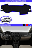Volkswagen Jetta 2010+ İçin Uygun Torpido Koruma Halısı Siyah Kenar Renk Mavi