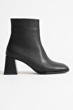 Alenro Kadın Siyah Topuklu Bot