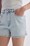 DeFacto Mom Fit Yüksek Bel Dar Paça Jean Şort C0681AX24SMNM39
