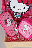 DEKOMUS İLE ÖZEL KUTULU LİSANSLI HELLO KITTY "PINK LOVE" KIRTASİYE VE OKUL SETİ