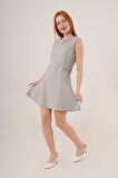 Yanları Zincir Detaylı ıfır Kol Gri Mini Elbise