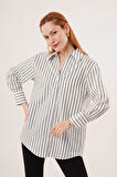 Çift Çizgi Geçişli Düğmeli Gri Gömlek