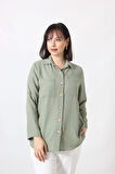MYB-077 MİNT YEŞİLİ PAMUK KETEN KOLU APOLETLİ İKİ CEPLİ KADIN BÜYÜK BEDEN GÖMLEK
