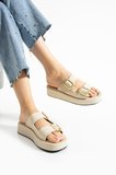 Calie Kadın Anatomik Comfort İki Bantlı Gold Detay Tokalı Esnek Yazlık Günlük Flat Sandalet Terlik