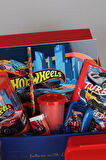 DEKOMUS ÖZEL KUTULU YENİ SEZON LİSANSLI HOT WHEELS MATARA,BESLENME KABI,BESLENME ÖRTÜSÜ,OYUN HAMURU KIRTASİYE HOBİ SETİ