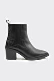 Kısa Topuklu Hakiki Deri Kadın Bot