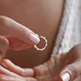 Ara Taşlı Kemik Küpe