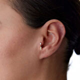 Tektaş Ucunda Tüy Tragus Piercing