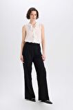 DeFacto Wide Leg Geniş Paça Fermuarlı Yüksek Bel Cepli Standart Boy Kumaş Pantolon E5394AX25SPBK81