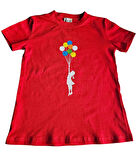 Çocuk ve Balonlar Temalı Kırmızı Tişört