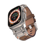 Apple Watch Seri 4/5/6/7/8/9 Se 42-44-45 Mm Uyumlu Deri Kordon Metal Klipsli Luxury Kayış KRD-114 Açık Kahve
