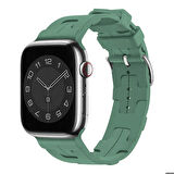 Apple Watch 7 45mm Uyumlu Kordon Silikon Yumuşak Esnek Metal Klipsli KRD-92 Kayış Petrol Yeşil