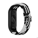 Xiaomi Mi Band 6 Uyumlu Kordon Örgü İşlemeli Yumuşak Hasır KRD-49 Kayış Siyah-Beyaz