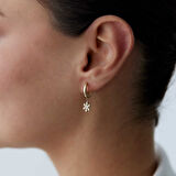 Tek Taşlı Kar Tanesi Sallantılı Küpe