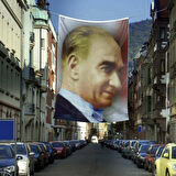Gülümseyen Gazi Mustafa Kemal Atatürk Portre Poster Cephe Bayrağı - 4x6 Metre