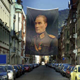 Üniformalı Gazi Mustafa Kemal Atatürk Poster Cephe Bayrak - 4x6 Metre